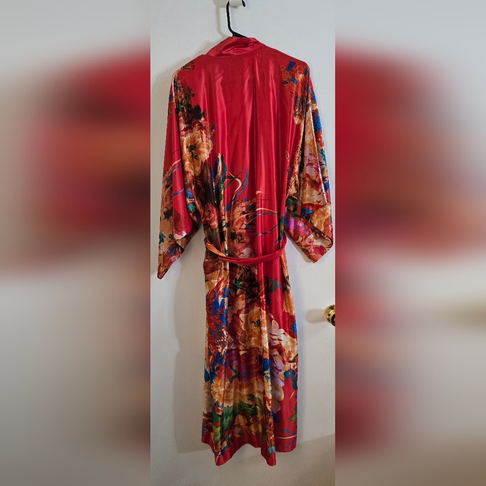 Natori Colorful Satin Robe. - Picture 3 of 9